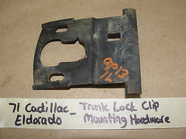 OEM 1971 71 Cadillac Eldorado TRUNK LOCK CLIP RETAINER MOUNTING HARDWARE - £31.06 GBP