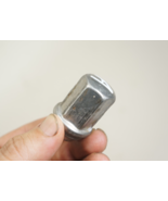 buick chevrolet tahoe gmc yukon sierra cadillac rim wheel lug nut oem - $273.45 MXN