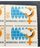 Scott #1571 International Women’s Year Block of 6 US Stamps 10 Cents - £2.20 GBP