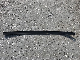 Right Retaining Strip From 2010 Volkswagen VW EOS 1Q0-845-392-A - £24.05 GBP