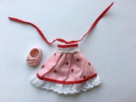 Vintage 1981 Strawberry Shortcake Berry Wear Berry Pretty Party Dress 5.5&quot; Doll - £8.79 GBP