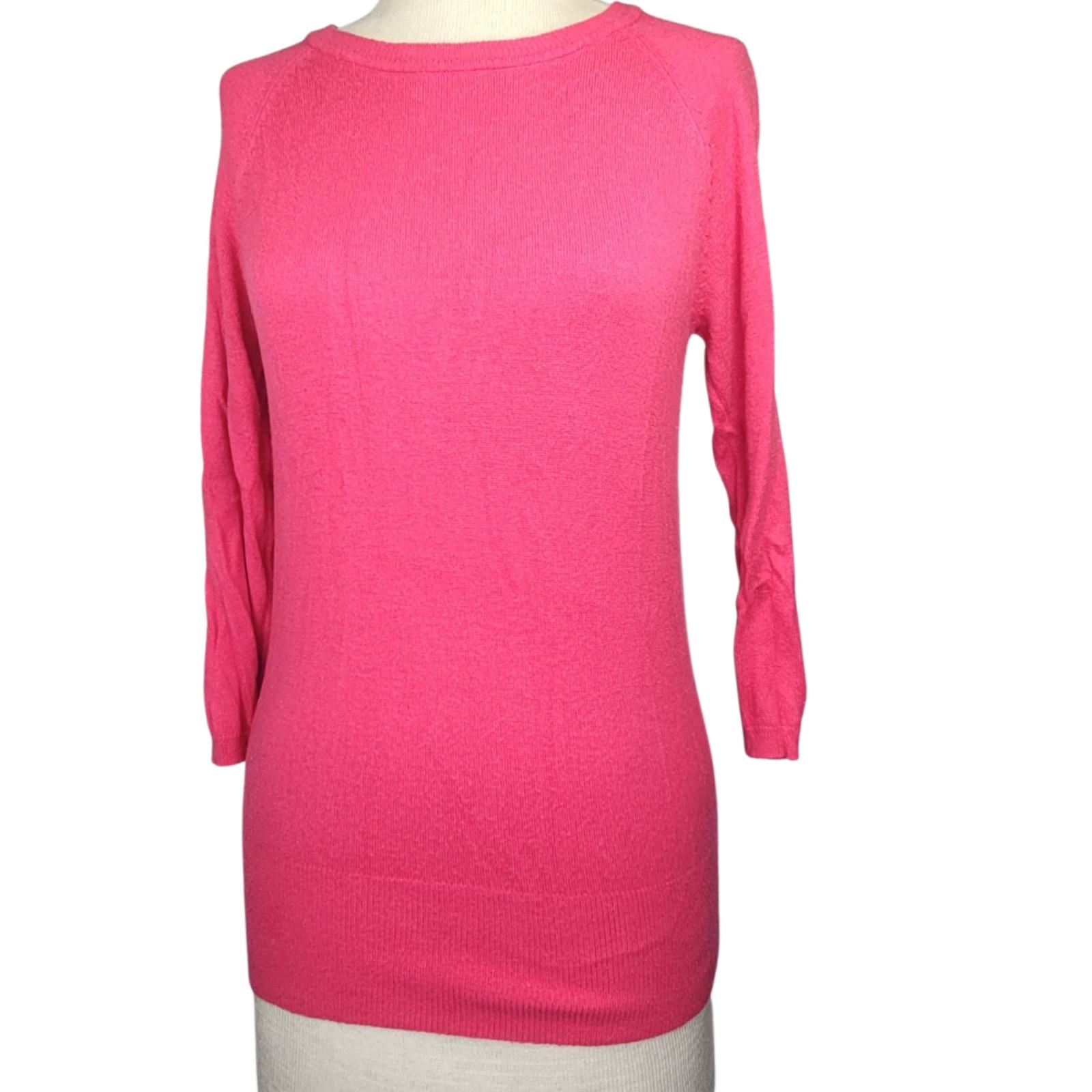 Primary image for Pink Sweater Size Medium
