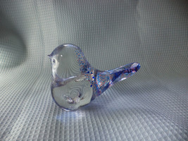 Stunning Blue Fleck Glass Bird  Paperweight - £9.87 GBP