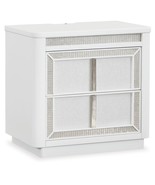 Chalanna - White - Two Drawer Night Stand - $6,033.41 MXN