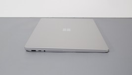 Microsoft Surface Laptop 3 15" AMD Ryzen 5 8GB 256GB image 7