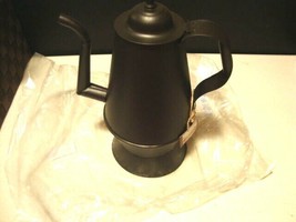 Tea Kettle in smokey black metal - Decorative image 5