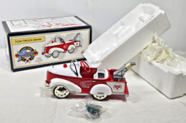 Conoco Pedal Cars 1940 Gendron Tow Truck Bank 1999 Unused in Box - $747.09 MXN