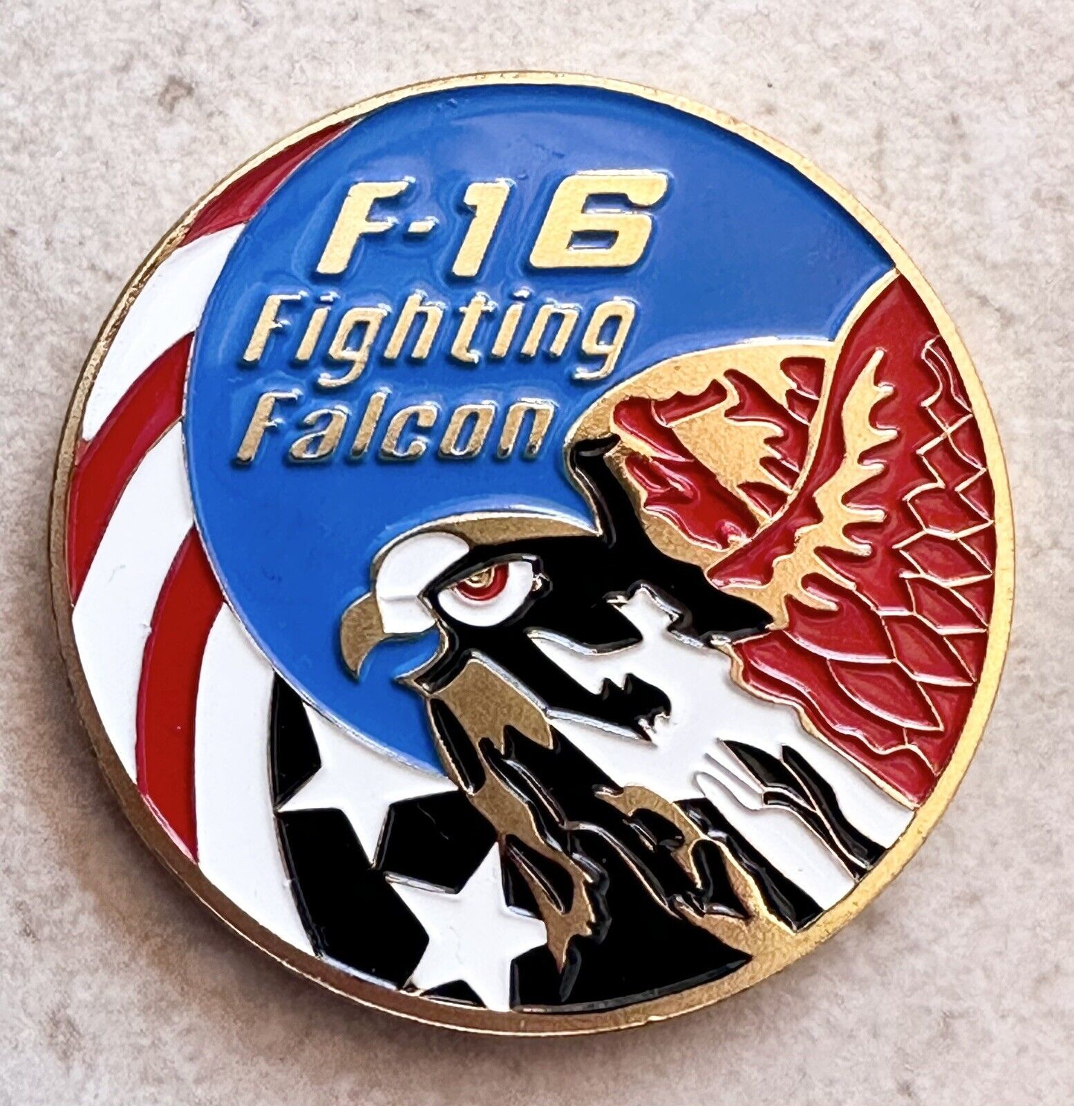 CHALLENGE COIN UNITED STATES AIR FORCE F-16 FIGHTING FALCON with velvet case Item image 2