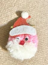 Handmade Santa Pom Pom Head Pin Broach 2 Inch - $130.01 MXN