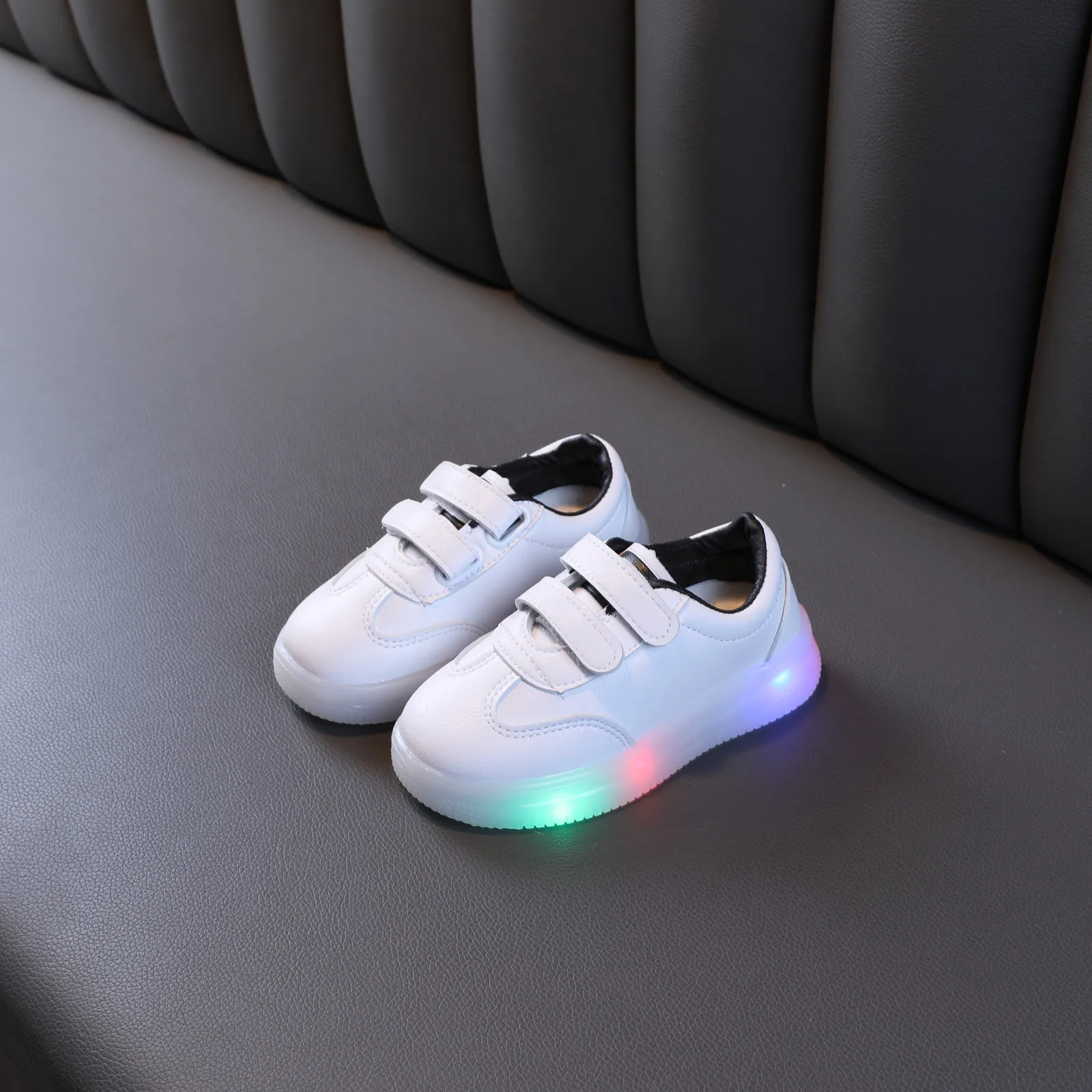 Kids  Lighted Sneaker Glowing Shoes Boys Baby Sneakeres With  Sole Children Led  - £116.09 GBP