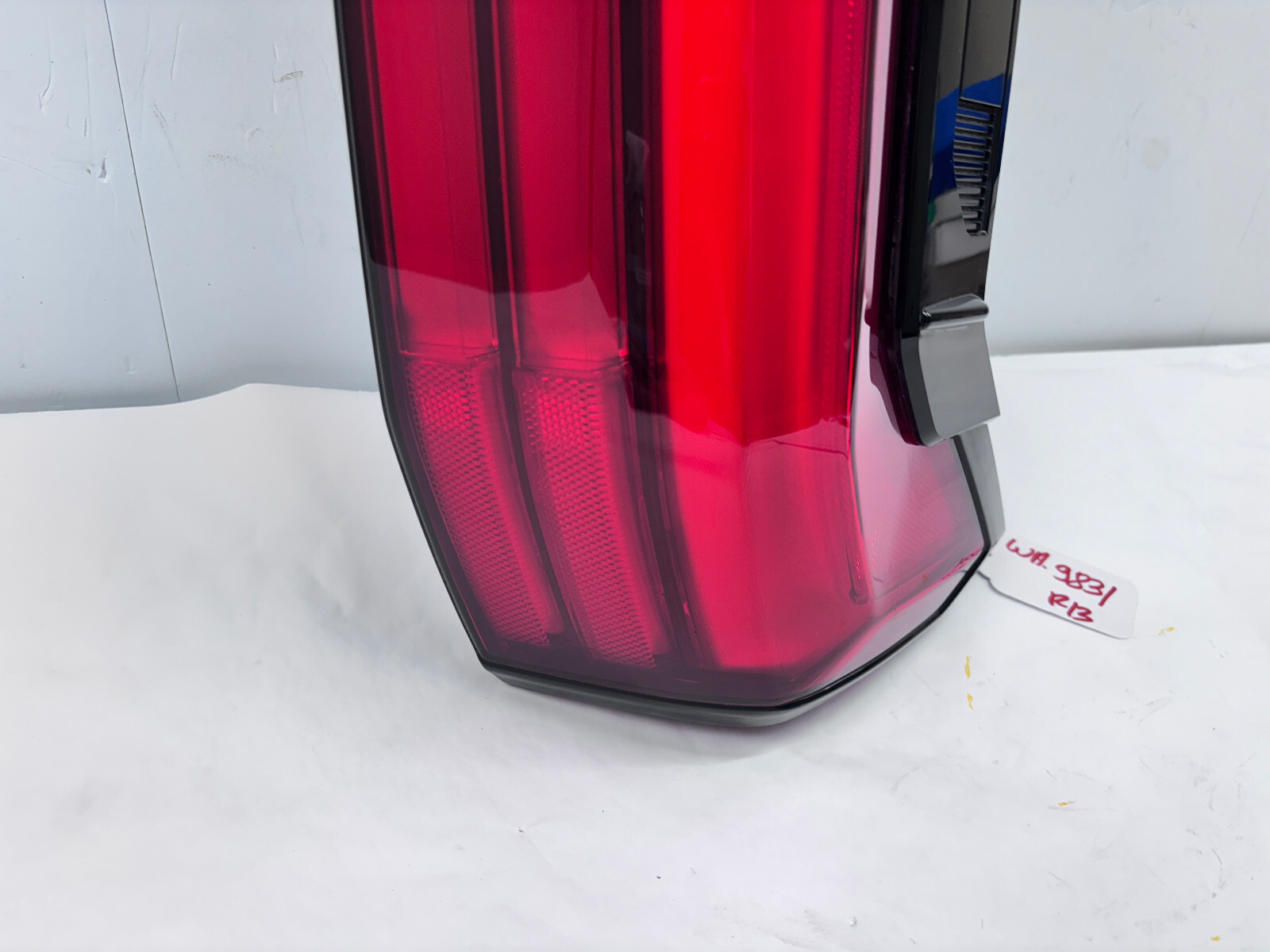 NICE 2022 2023 2024 2025 TOYOTA TUNDRA LED REAR RIGHT OEM TAIL LIGHT Item image 2