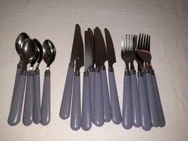 Nice Lot 18 Pcs Gibson Stainless Gray Plastic Handles 7 Knives 5 Spoons ... - £15.46 GBP