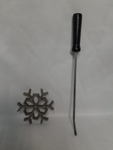 Vintage Ursula Rosette Iron Set Handle + Snowflake Iron Holiday USA - $13.58