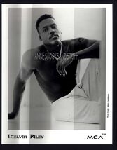 8 x 10 press photo MELVIN RILEY * photo credit Mario Castellanos MCA rec... - $13.81