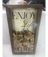 Wine Bottle Cork Storage Art Hang or Stand By Demdaco - €12,75 EUR Wine Bottle Cork Storage Art Hang or Stand By Demdaco - €12,75 EUR