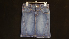 Levi&#39;s Womens Jeans Denim Skirt Blue Sz 4 (29 x 19) - $24.70