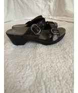 Dansko Sophie Black Sparkle Leather Snake Print Slide Sandals Sz 39/9 - $616.89 MXN