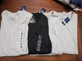 3 pk Club Room Men&#39;s Crew Short Sleeve Solid T-Shirt- 2 Gray,  1 Black L... - $355.85 MXN
