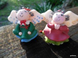 Set of 2 Primitive Angel Ornaments Red Dress and Green Dress Coiled Wire Hair - £11.49 GBP
