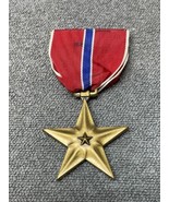 Vintage WWII Bronze Star Medal with Ribbon Military Militaria KG JD - $924.62 MXN
