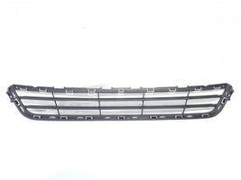 New Lower Grille PN ds7z-17k945-abc OEM 2016 Ford Fusion - $30.94