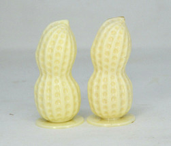  Vintage Plastic Peanuts Salt and Pepper Shakers  - £10.35 GBP