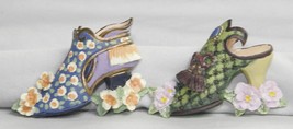 Victorian Ceramic Shoes Refrigerator Magnets 2 Lot #1522 - £4.86 GBP