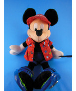 Disneyland mickey Mouse 11&quot; w backpack &amp; flag Mint with wrinkled tag 2006 - $27.12 CAD