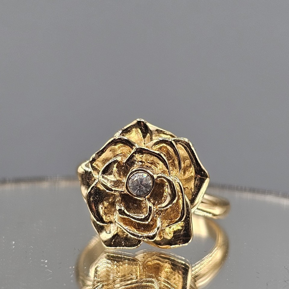Avon 3D Rose Ring Bright Gold Tone Crystal Center Sz 5.5 Figural Flower - $14.99