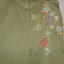 Floral Khaki  Skirt Size 8 Jones Wear Jeans Embroidered Flowers Frayed Edges - £20.69 GBP