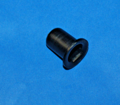 Samsung Refrigerator : Middle Door Hinge Bushing (DA63-06410A) {P6976} - $12.86