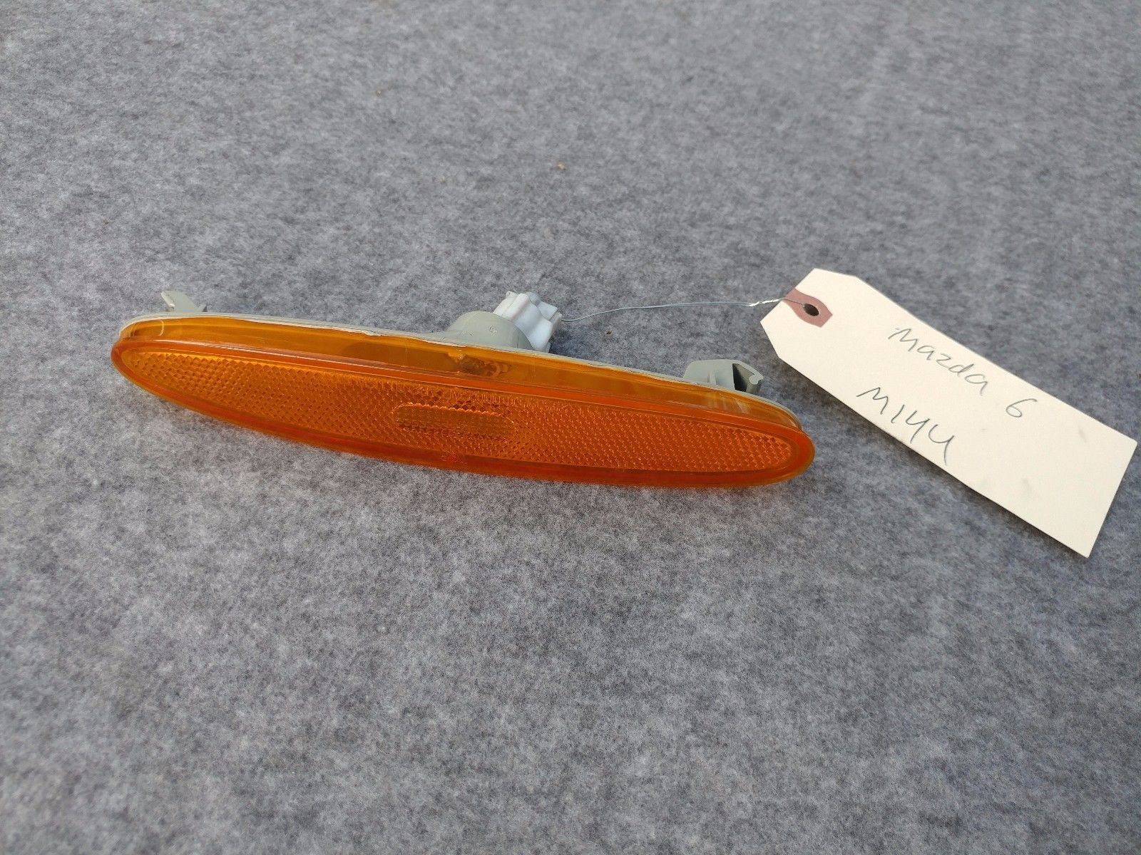 2006-2007 MAZDA 6 PASSENGER RIGHT SIDEMARKER BLINKER LIGHT LAMP SIDE MAR... - $47.29