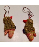 Dangling Vintage Pierced Earrings Tropical Green Bird With Red Tail - £6.96 GBP