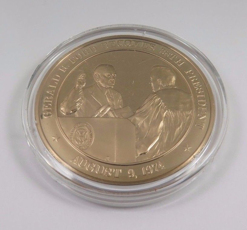 August 9, 1974 Gerald R. Ford Becomes 38th President Franklin Mint Bronze Coin - $12.16