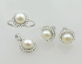 14k White/ Yellow Gold Diamond And Pearl Ring, Pendant &amp; Studs Earrings Set - £435.02 GBP