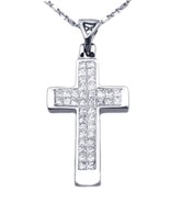 18K WHITE GOLD AND DIAMOND INVISIBLE SETTING CROSS PENDANT - €1.001,99 EUR