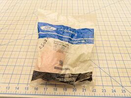 Ford F6TZ-6C640-A Plenum Air Intake Boot Hose Connector Factory Sealed - $529.13 MXN