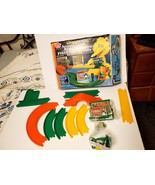 VINTAGE BIG BIRD&#39;S AROUND TOWN ROADWAY 1983 HASBRO PRESCHOOL **NEW NIB Rare - $1,322.54 MXN