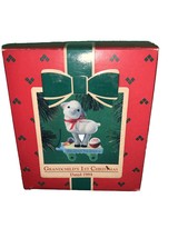 1984 Hallmark Keepsake GRANDCHILD&#39;S FIRST (1st) CHRISTMAS Ornament - $202.16 MXN