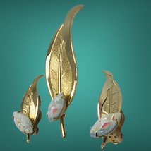 vintage gold tone texture leaves brooch and clip on earrings - £43.15 GBP