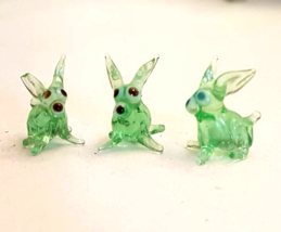 Miniature Murano Venetian Glass Figurine LOT of 3 Green Rabbit 3/4&quot; one chip - £23.68 GBP