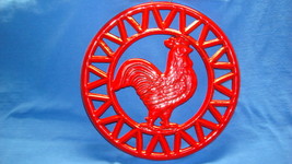 Red Rooster Round Iron Trivet Wall or Hot Plate ~ 8 inches Round ~Circa ... - $24.70