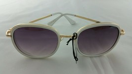 Coco + Carmen White with Gold-Toned Accent Square Sun Glasses - £33.03 GBP