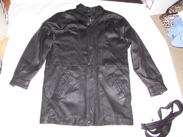 USA 100% Leather Mens Jacket Size S - $99.99
