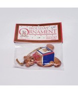 Teddy Bear Reading A Book Christmas Ornament 1983 Schmid Gordon Fraser -NEW - $176.91 MXN