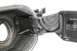 2015-2018 MERCEDES C300 C43 W205 FUEL FILLER DOOR BRACKET COVER H1608 image 3