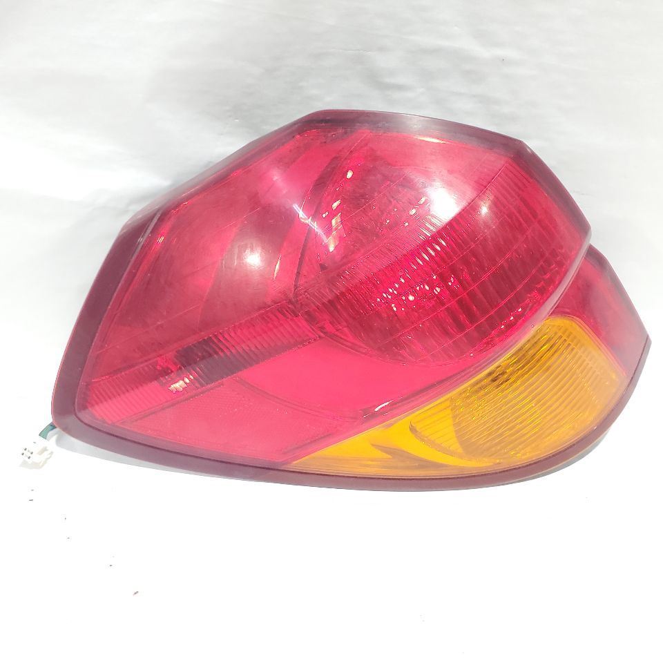 2006 2007 Subaru Outback Legacy EZ30D OEM Left Taillight Quarter Mounted - $99.00