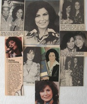 LORETTA LYNN ~ (17) Color and B&amp;W Clippings, Articles, PIN-UPS from 1974... - £6.01 GBP