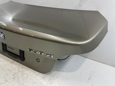 2004-2007 BMW 530I Xi Trunk Lid W/ First Aid Kit Tow Hook Panel Scratches Bent Item image 5