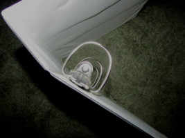 Avery EASY-TURN VIEW BINDER 3 upright 2" rings 4 pockets inside notebook... - $5.40